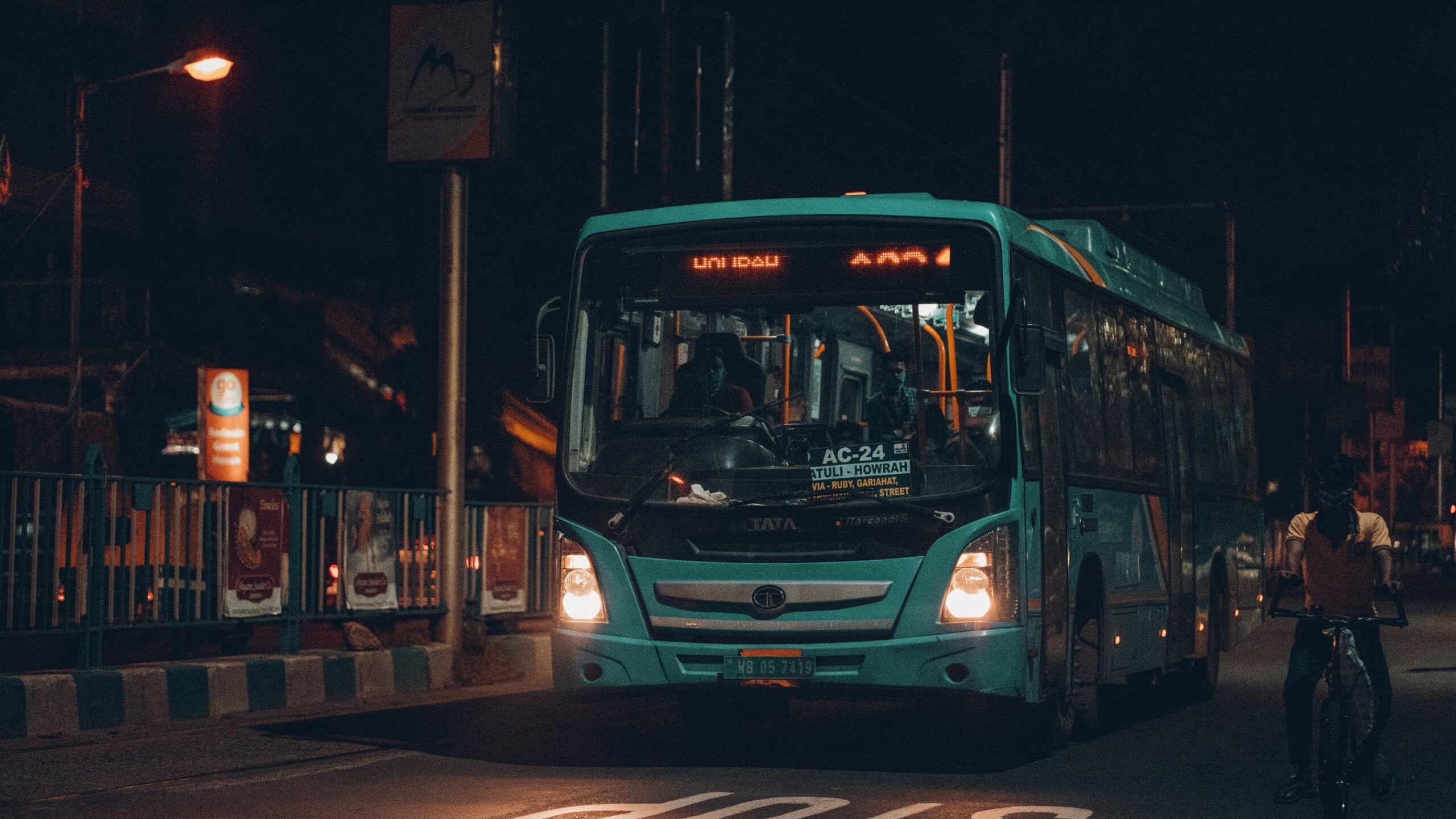 Scene showing when the city is liable for a bus crash after a public transit accident