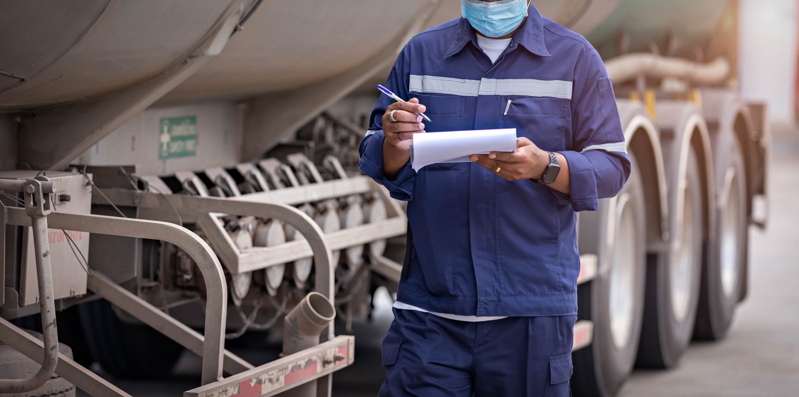 Truck safety inspection checklist highlighting federal and state regulations