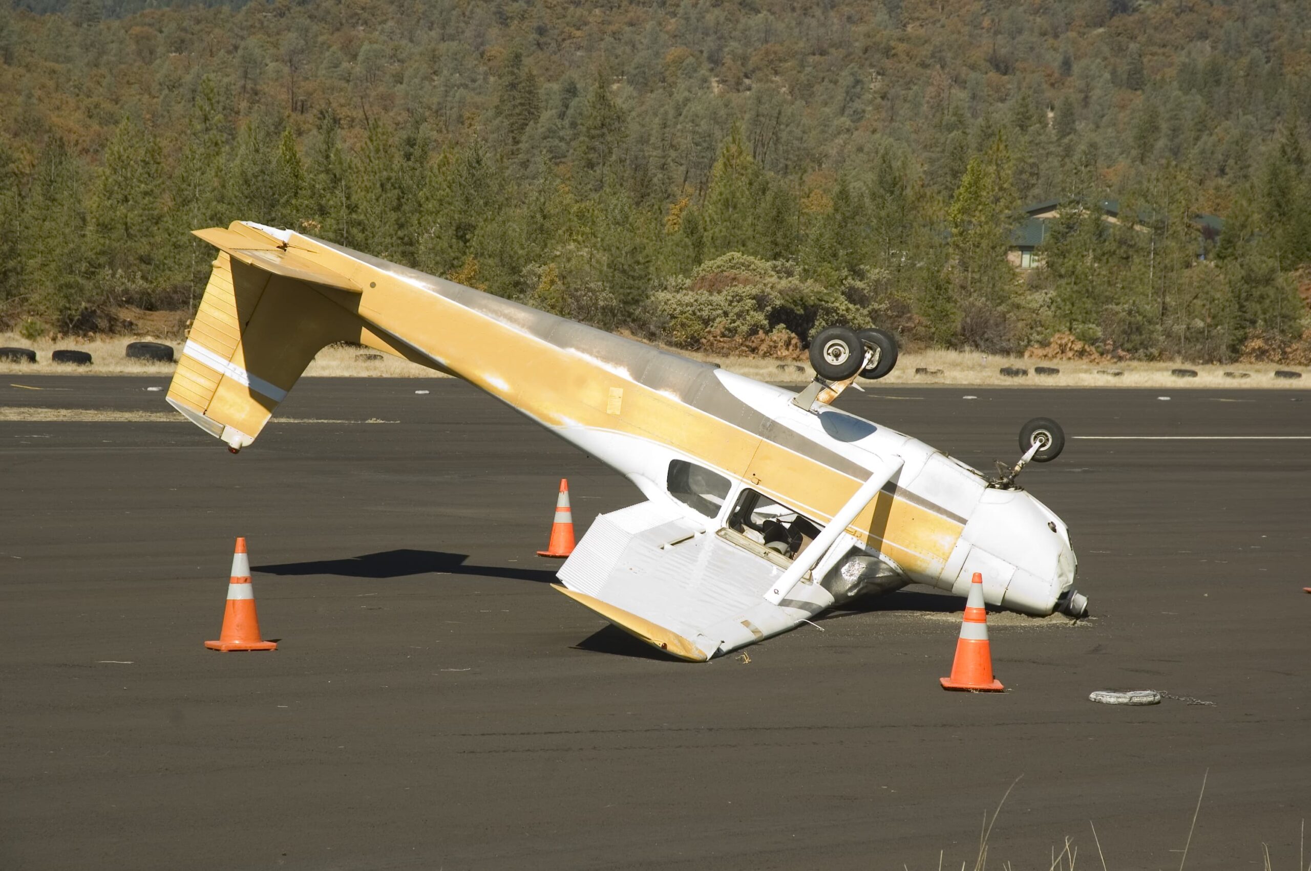small aircraft crashes runway investigation