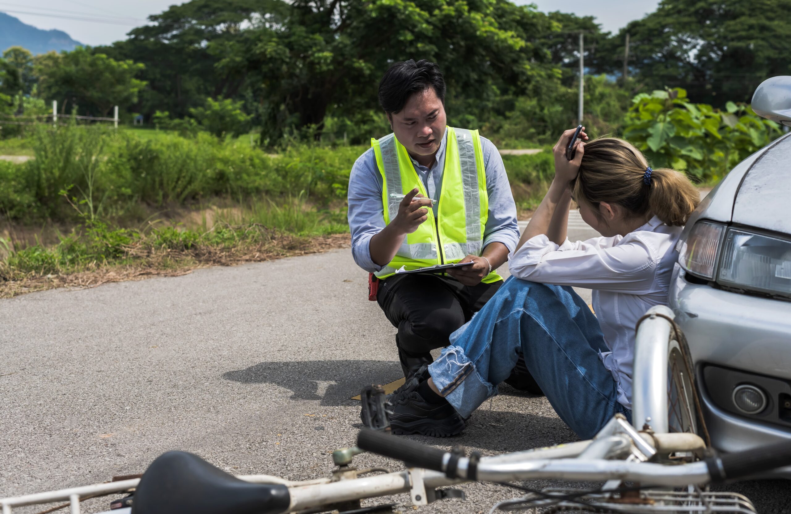 legal tips for injured cyclists crash documentation