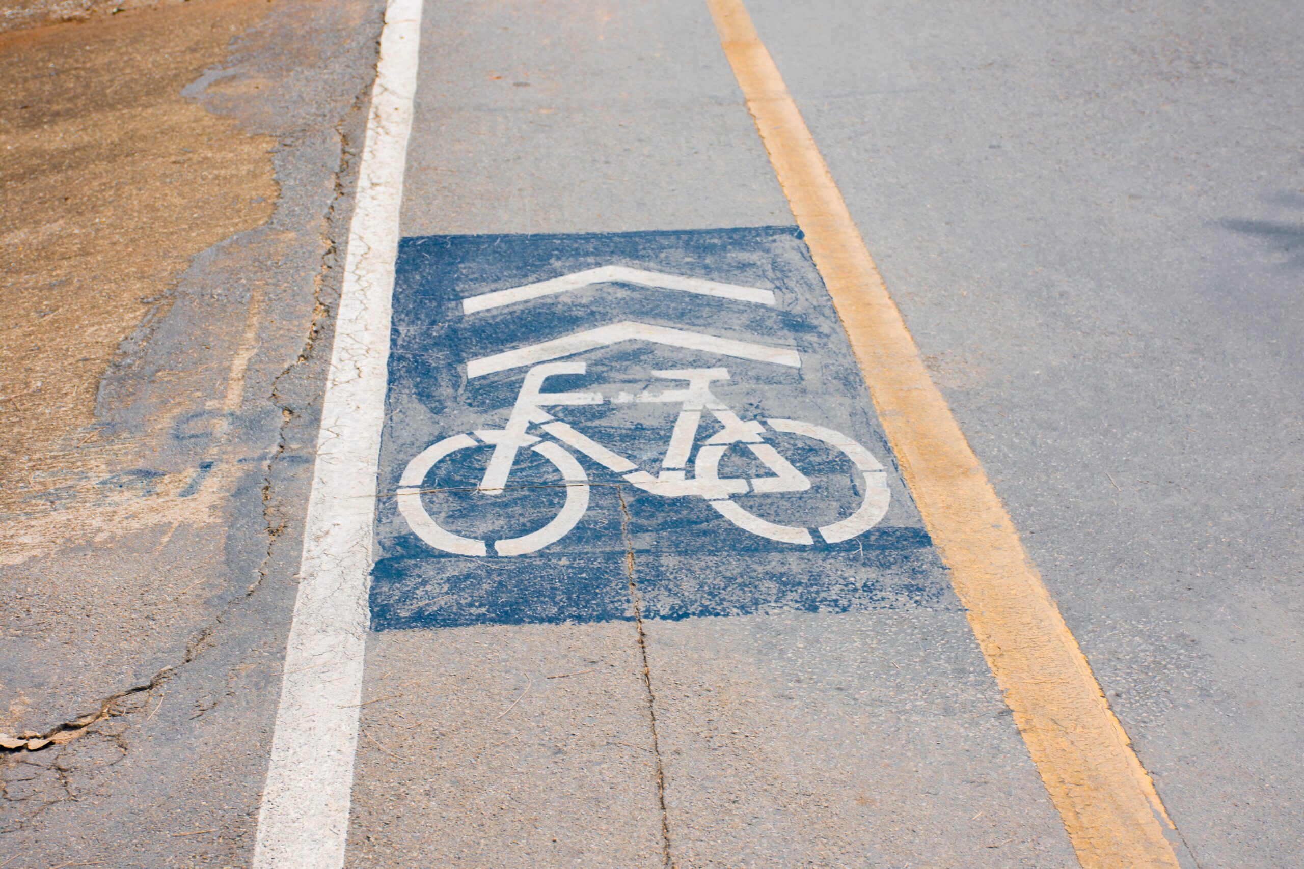 mage representing the rights of cyclists in traffic accidents and legal protection after a crash.